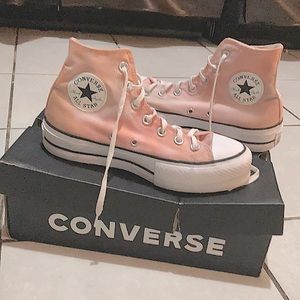 Converse all star for sell price is 60 I can lower it to 50 if you like